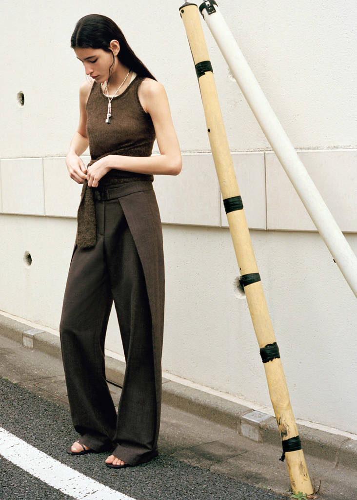 Pleated trousers with belt brown - Women - 10 - MANGO | Mango (US/MX/AU)