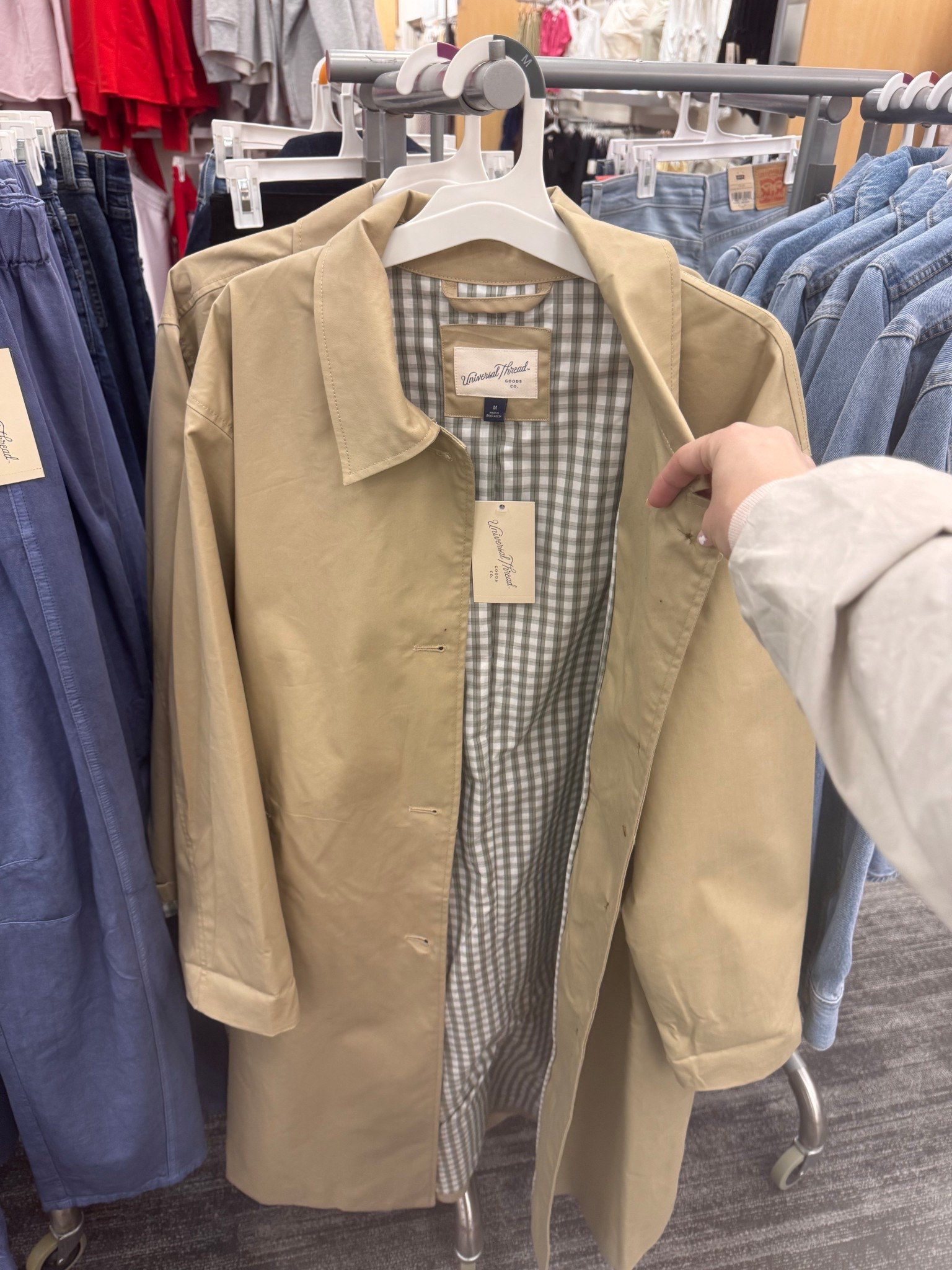 This trench coach is so good for spring. I love the color, the gingham lining and shape. Such a great price too 

#LTKgrwm #LTKootd