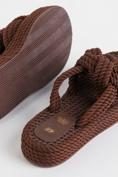 Slides | H&M (US + CA)