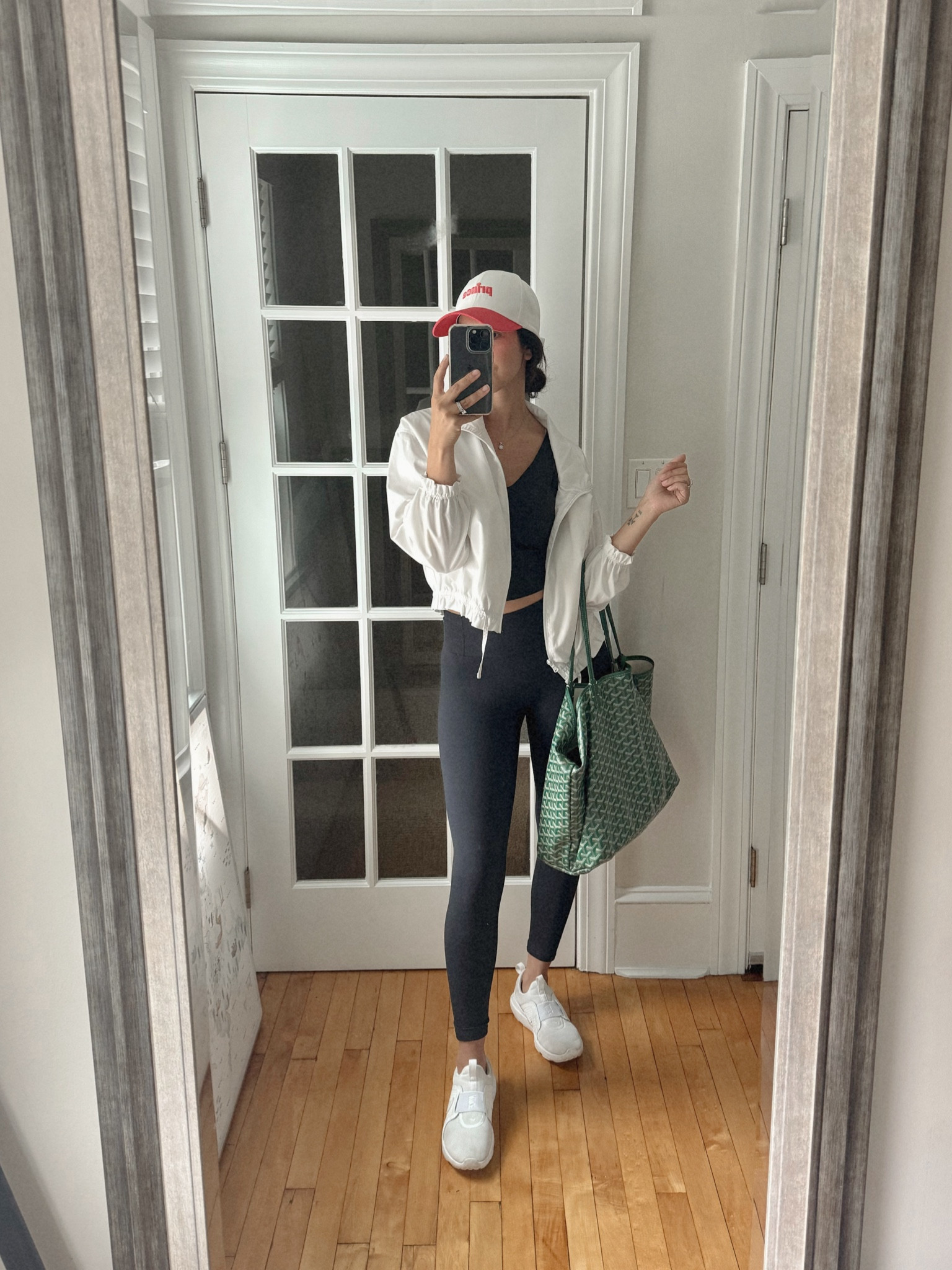 Favorite BBBs right now 😍 sneakers are old Nikes but linked very similar APLs!


#LTKfitness #LTKfindsunder100 #LTKfindsunder50