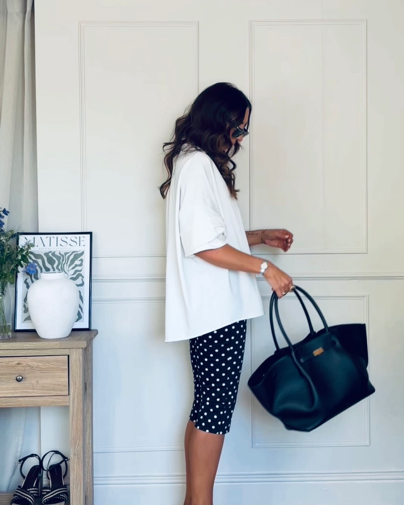May before I head to Marbs ✨✨✨

1. London OOTD ( I like the capris!) 🫶🏻
2. Short skirts 😜
3. M&S collab with LTK ☺️
4. Casual outfits are the best 🙌🏻
5. Back to Marlow with Scamp & Dude ⚡️
6. Working on the skin 🧴
7. Majorca 🏝️
8. Everyone loved Grace ❤️
9. Ice cream strolls
10. The doorways in Palma are perfect 🚪
11. Evening attire 🍷
12. THAT swimsuit 🤌🏻
13. Again……THAT swimsuit 👏
14. Binged Rivals 💪
15. Lots of Pilates 🥵
16. I have looked like this the majority of the time 🪴
17. RAYE 🎶
18. 🐾

#over40 #over40fashion #over40style