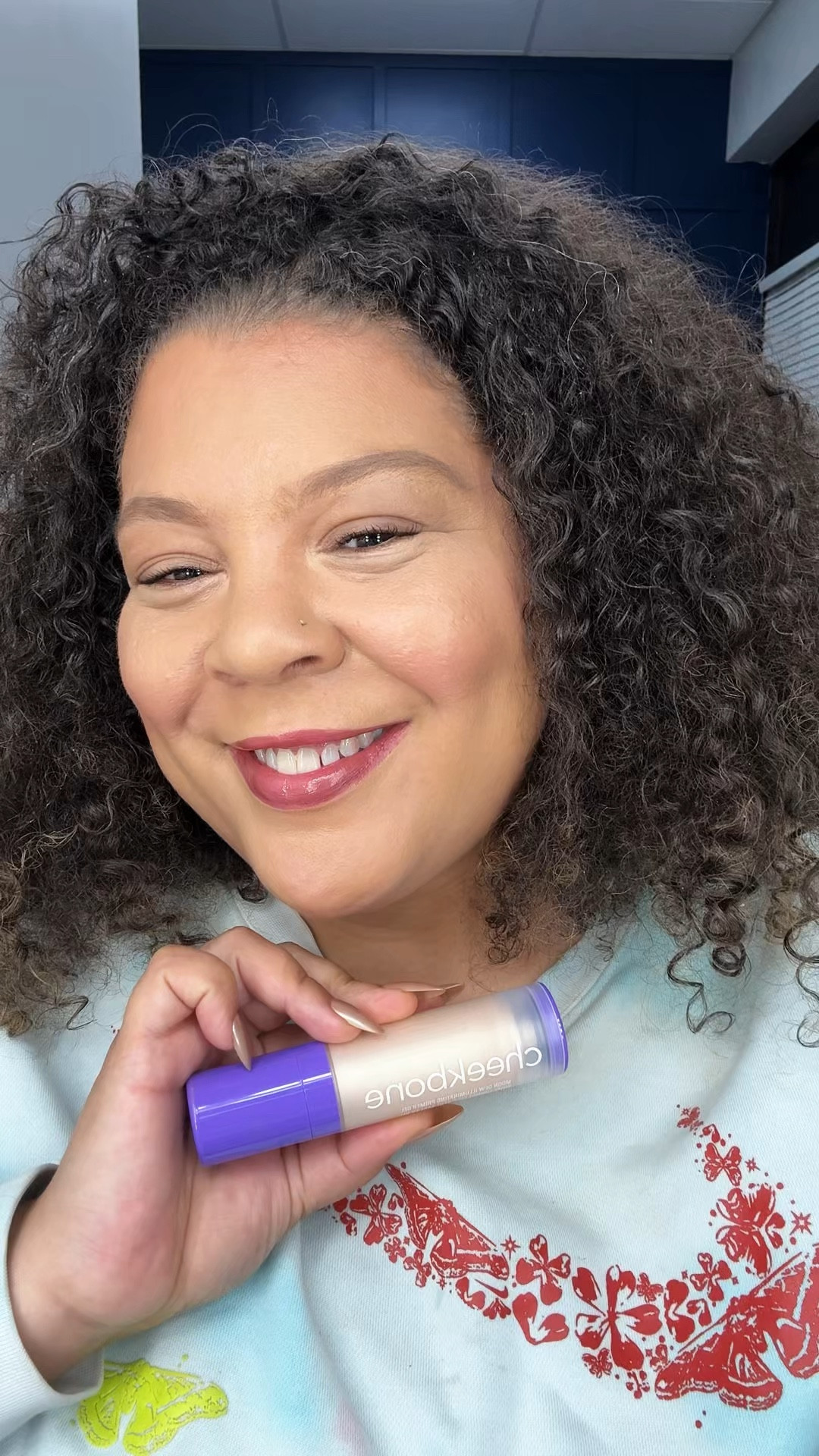 Get the extra glow you deserve without the extra shine by shopping Cheekbone beauty and Ipsy new illuminated primer collab ❤️❤️❤️
