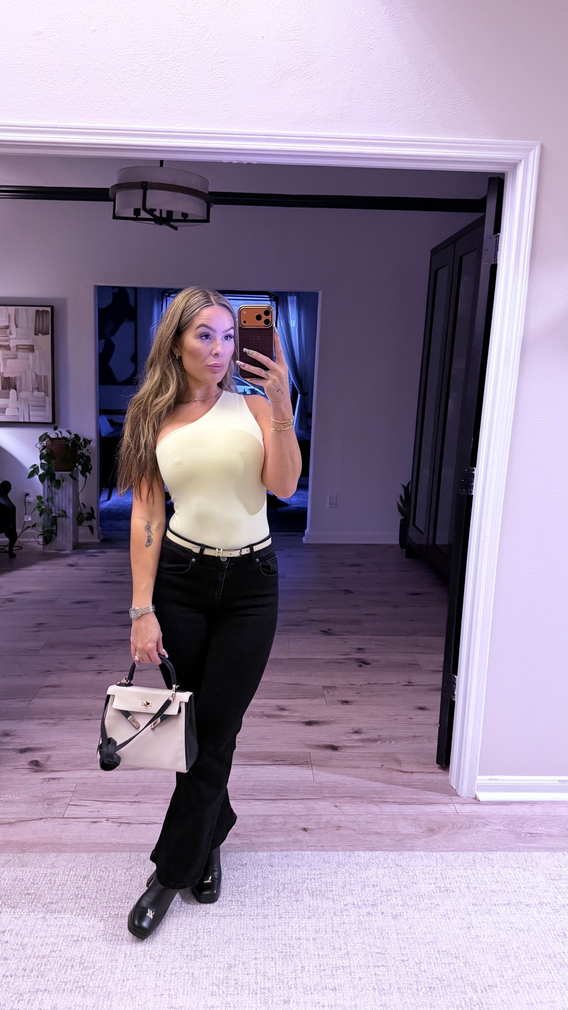 Black & cream 🖤🤍