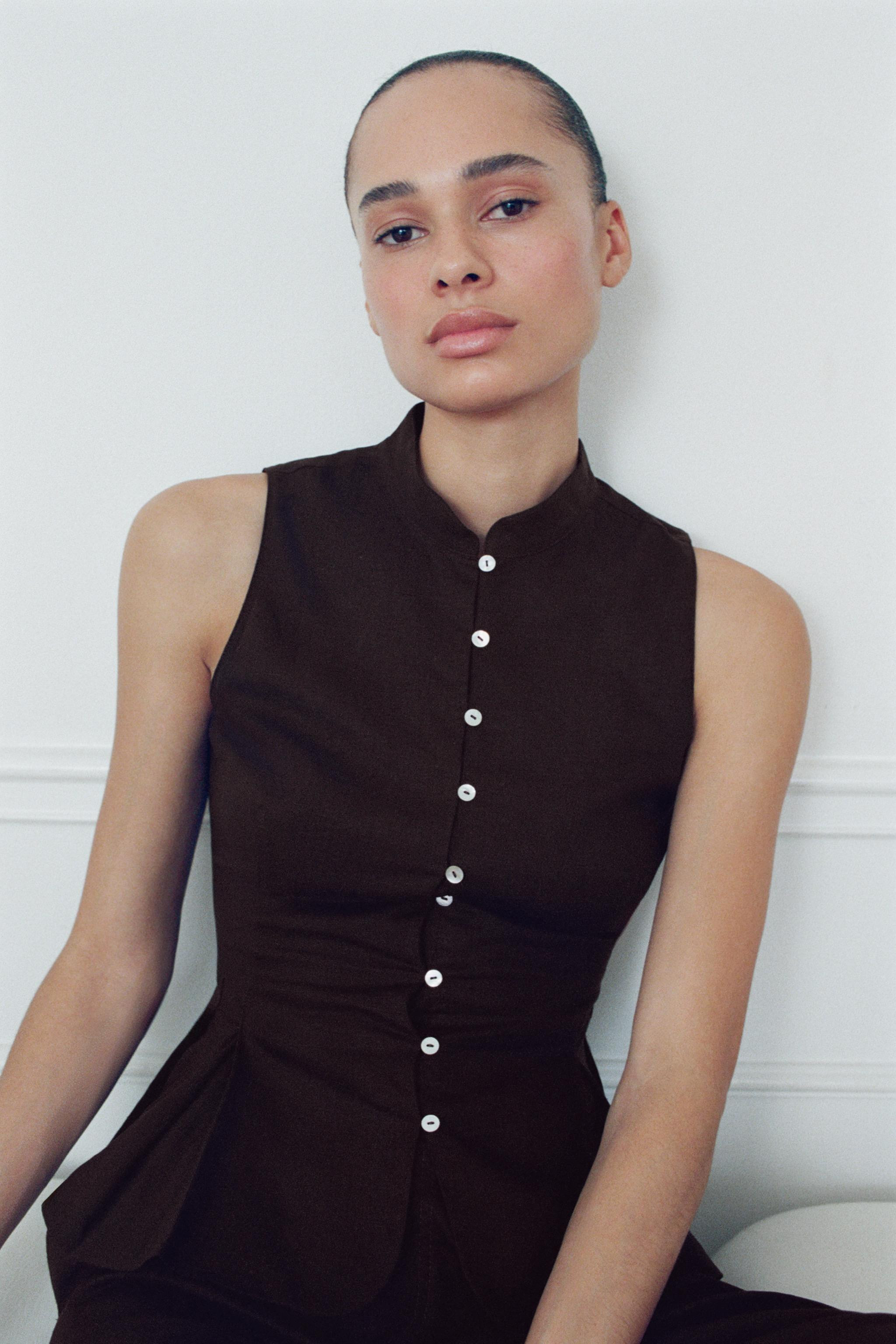 SLEEVELESS LINEN SHIRT | Zara US