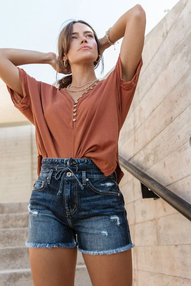 KanCan Tie Waist Shorts - böhme | Böhme US