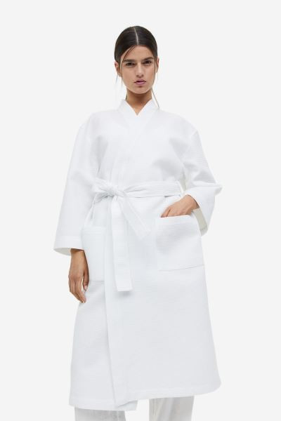 Morgenmantel in Waffeloptik | H&M (DE, AT, CH, NL, FI)