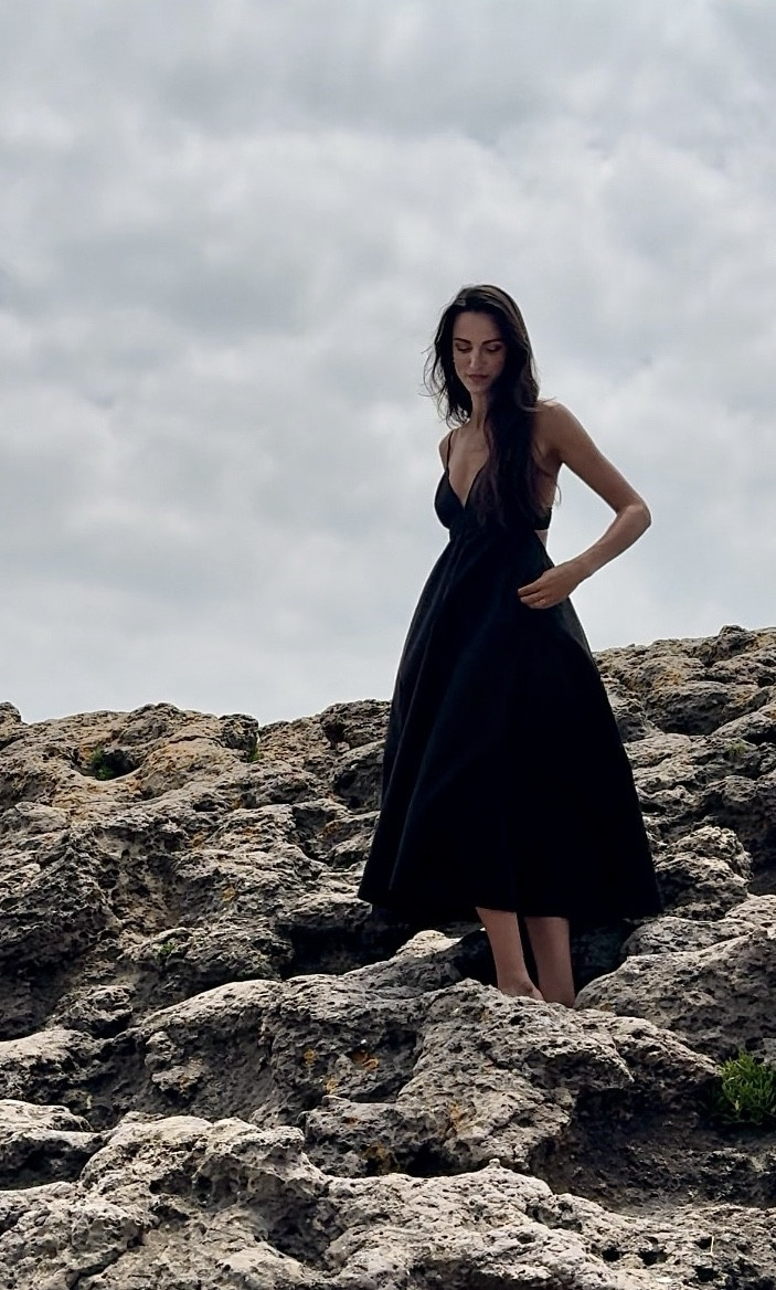 Bringing out this little poplin black dress here because it’s been restocked. 🤭🖤

#LTKspring #LTKcanada #LTKtravel