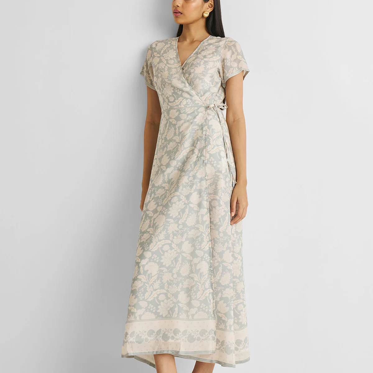 Maxi Wrap Dress in Blue Florals | Reistor