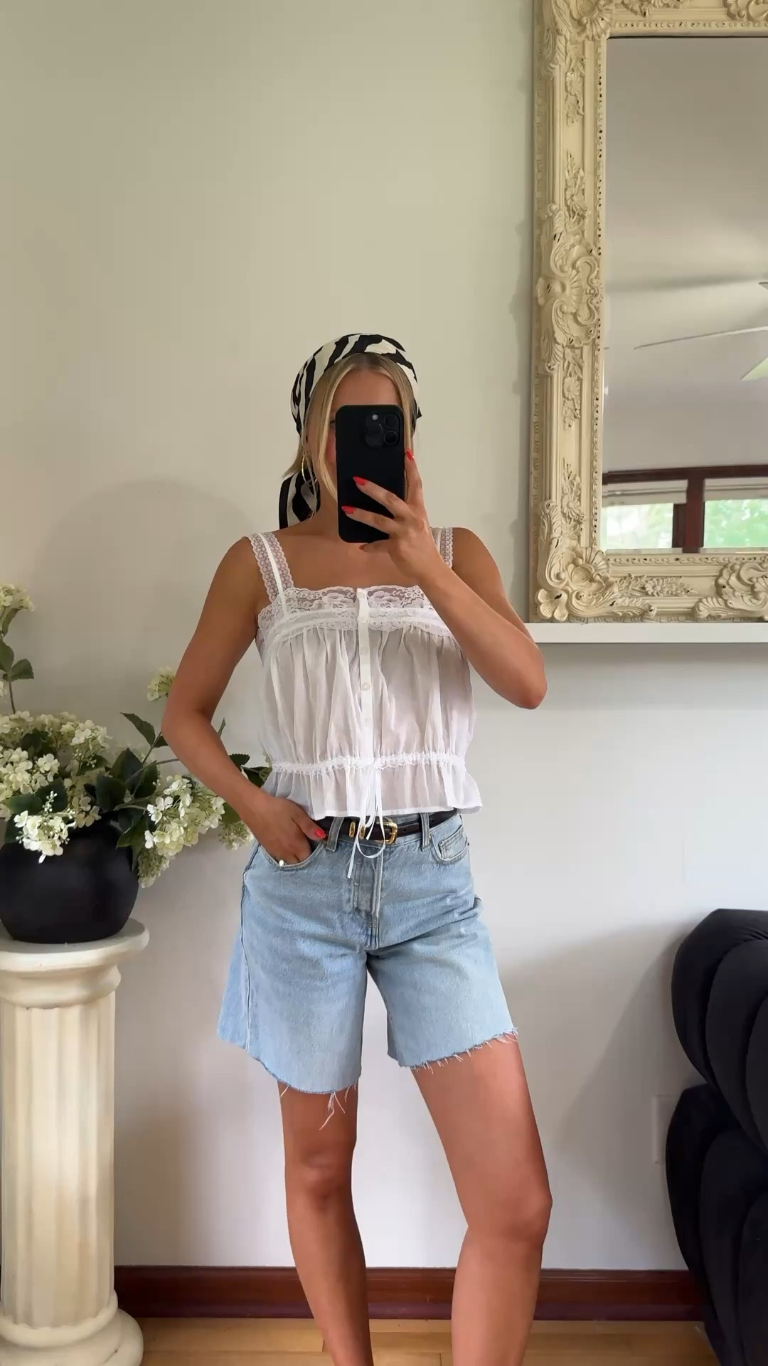 The bra solutions for all the summer tops and dresses ✨ linking it and some other faves here from @victoriassecret #VSPartner
