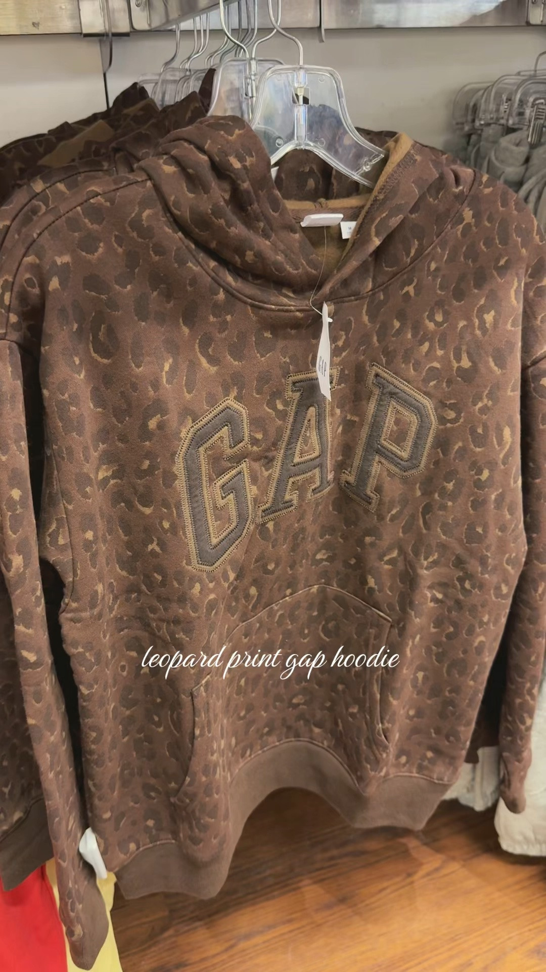 #gap #leopardprint #leopardhoodie #gaphoodie #gapfactory #gapoutlet #outletshopping

#LTKU #LTKSaleAlert #LTKootd