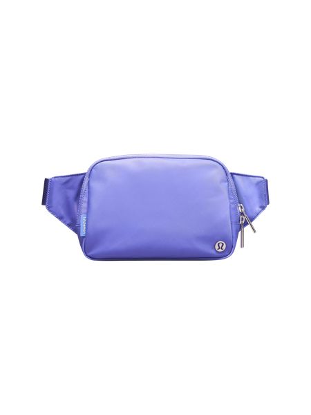 Everywhere Belt Bag Large 2L | Unisex Bags,Purses,Wallets | lululemon | Lululemon (US)