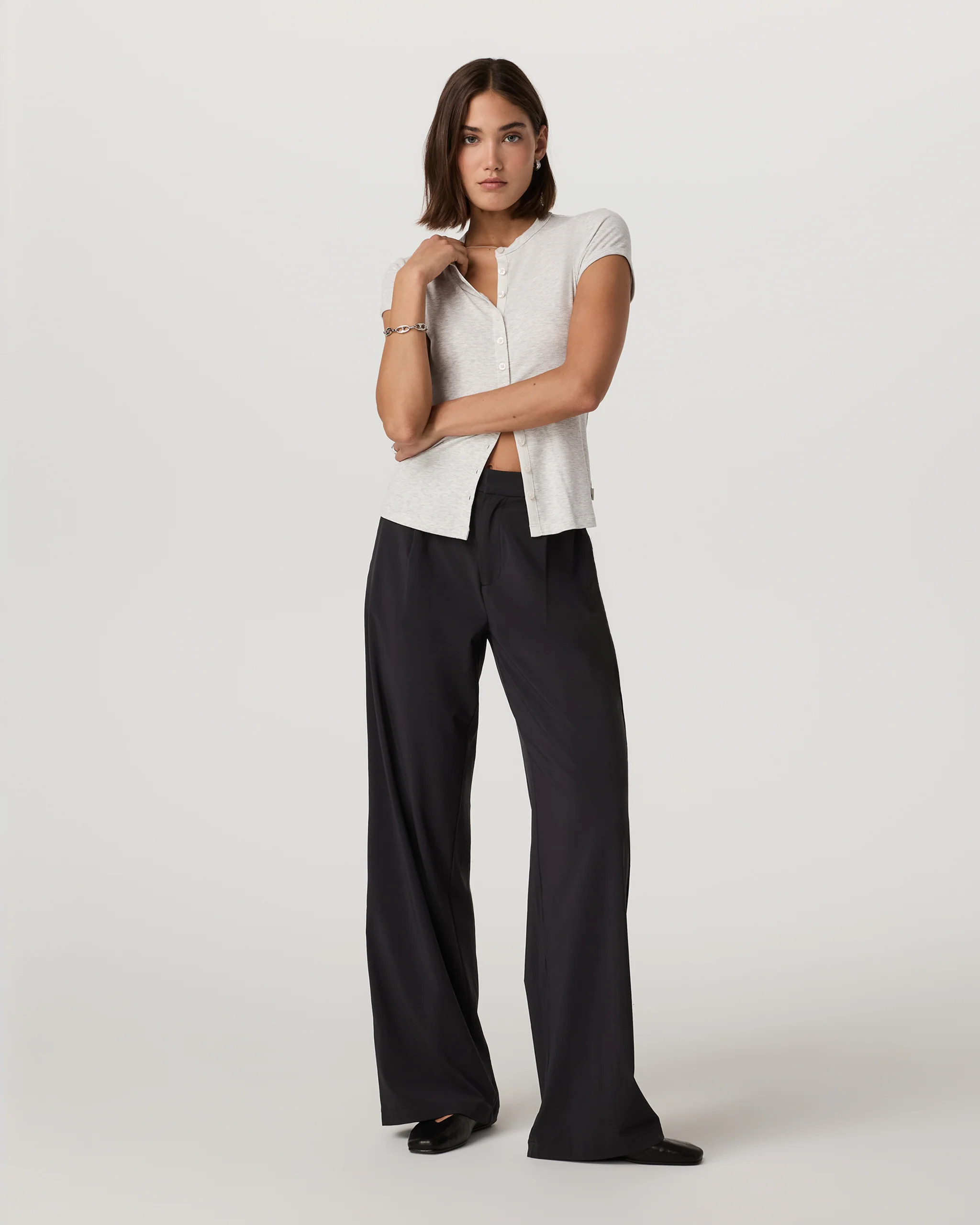 Short Sleeve Pose Button Up | Vuori Clothing (US & Canada)