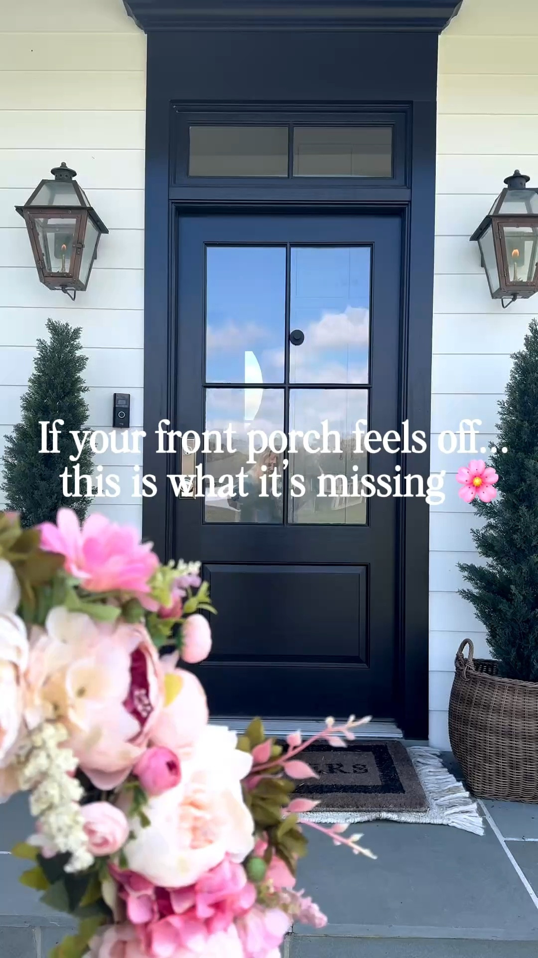 Hi Spring!! 👋🏻 this affordable wreath has lots of tones of pink! I’m loving the variation in the peonies are full and so pretty!! 