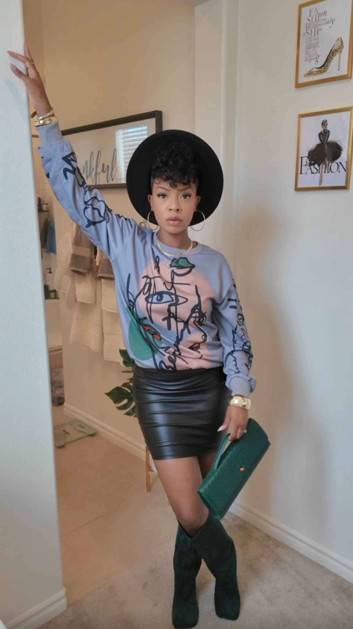 This look is giving Abstract Chic with Edge! 🖤

#LTKBeauty #LTKStyleTip #LTKActive