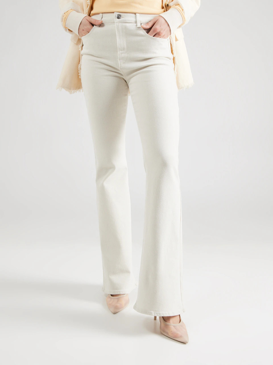 ONLY Flared Jeans 'ONLHENNI' in Ecru | ABOUT YOU | ABOUT YOU NL