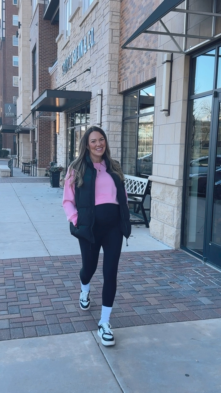 Just your everyday casual mom outfit!

#LTKstyletip #LTKfindsunder50 #LTKbump