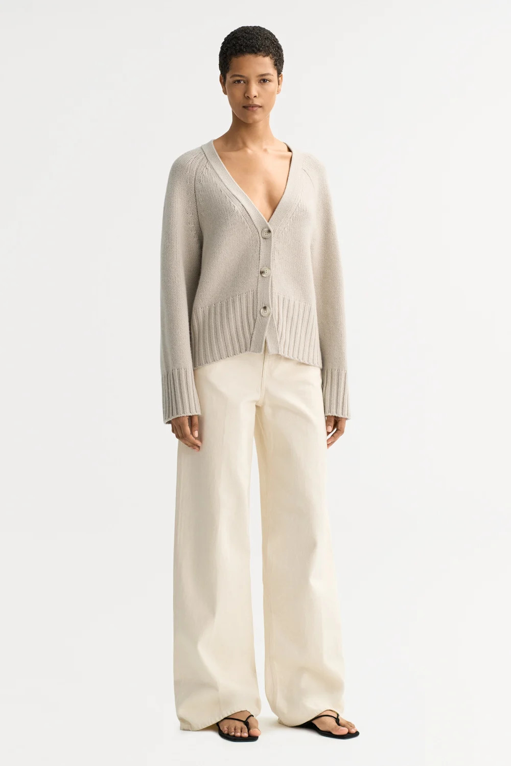 V-neck cardigan | Soft Goat