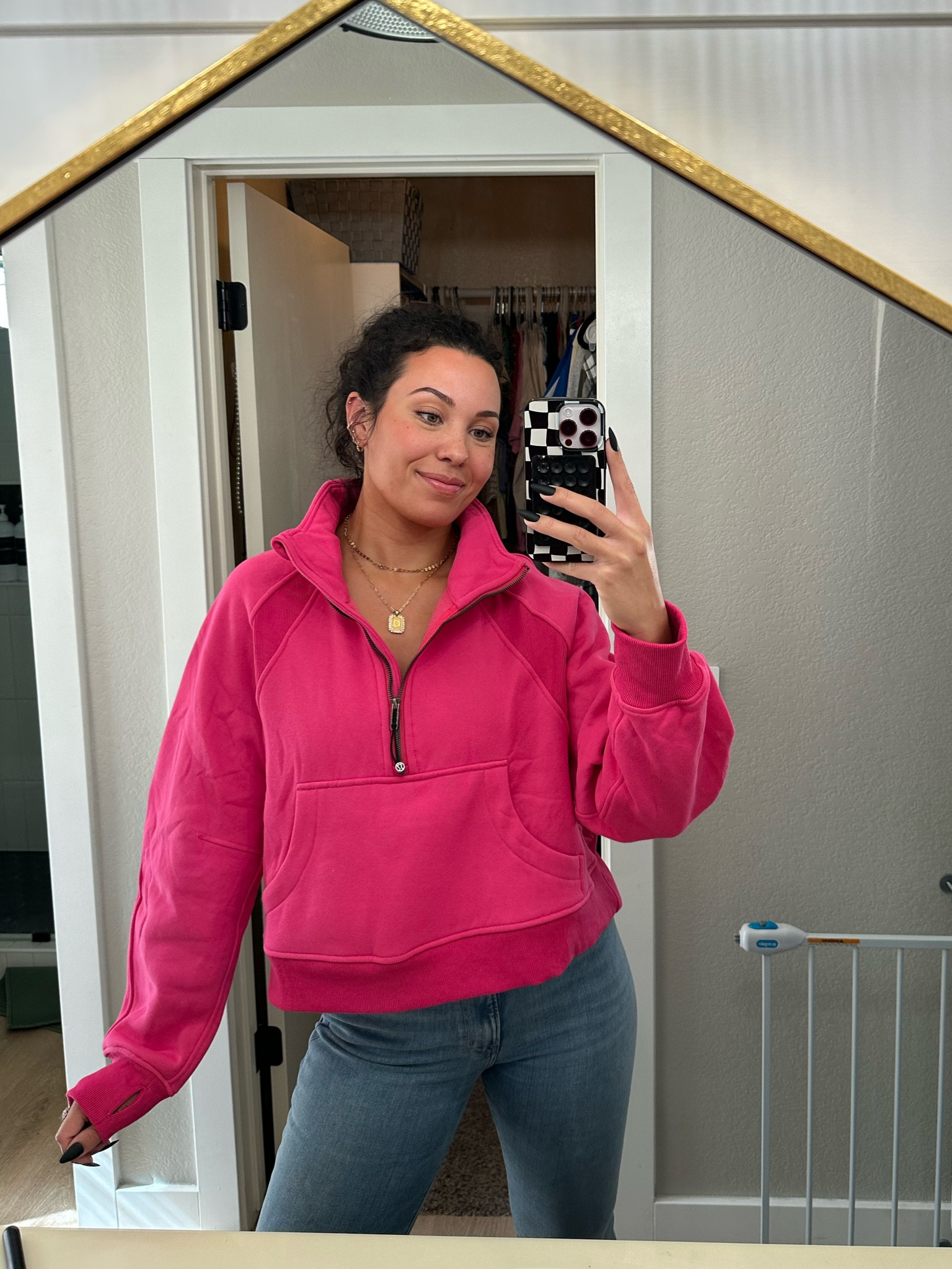 Perfect fit and quality (I’m wearing a medium) 🩷✨🪩 Dh gate scuba hoodie , dhgate Lululemon , dh gate dupe , scuba hoodie dupe , dhgate finds , Lululemon for less 

#LTKU #LTKfindsunder50 #LTKSeasonal