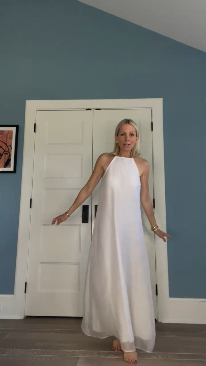 #grwm in a day #fit the Sara dress in white. 🤍 it for a hot summer day (or night) 
I did not wear the tassel necklaces 📿
But should I have ? #whitedress #fitspo #style