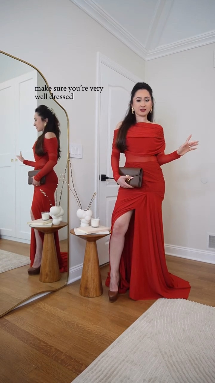 Which dress should I wear to my friend’s wedding? Help me decide ☺️

Comment “dress” below and I’ll send you the 🔗 to shop all these looks!

#weddingguestdress #revolveambassador #revolvearoundtheworld #weddingguestoutfit #weddingguestinspiration #cocktaildresses