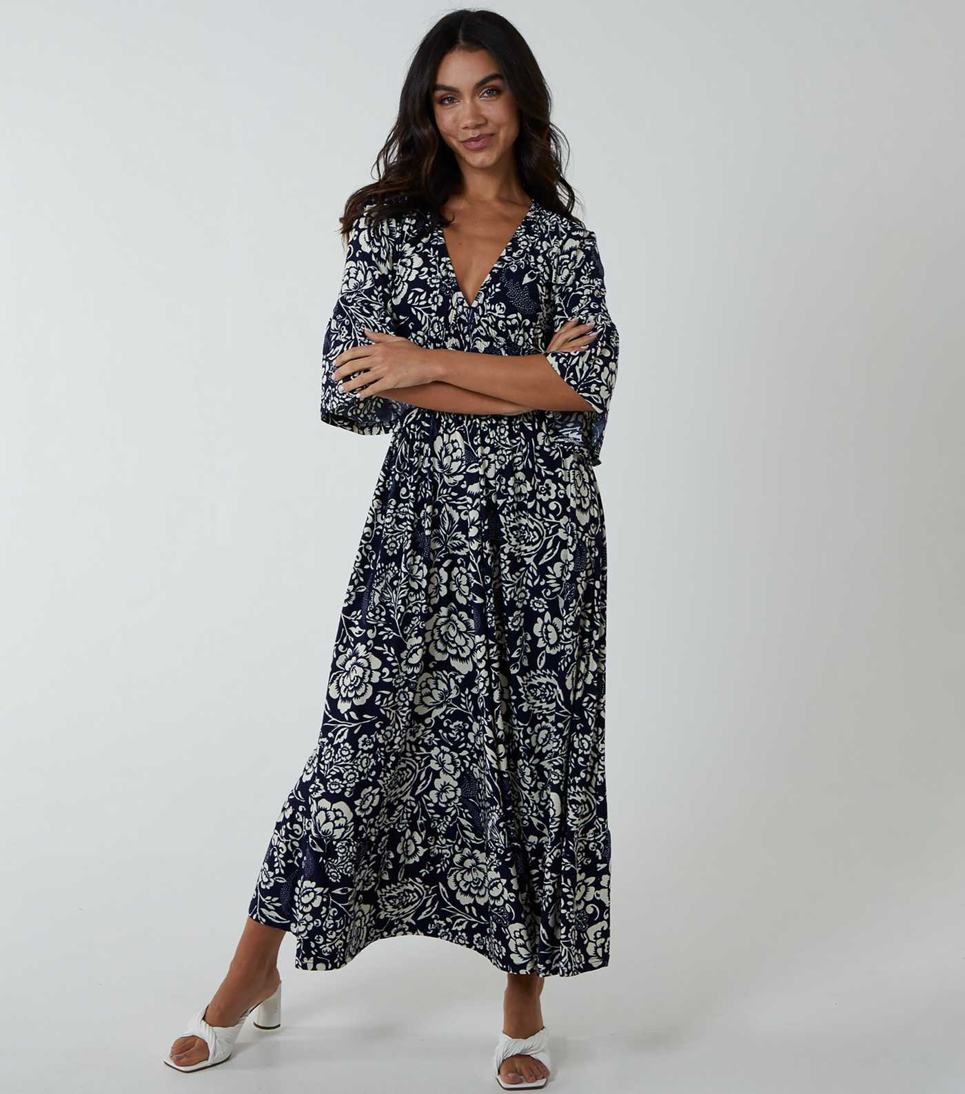 Blue Vanilla Navy Floral Shirred Maxi Dress | New Look | New Look (UK)