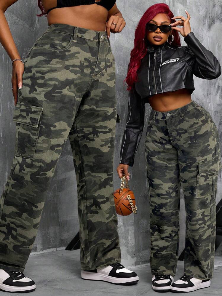 SHEIN SXY Plus Size Stretch Denim Camouflage Print Cargo Straight Leg Pants | SHEIN