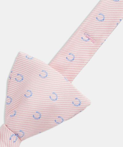 Kentucky Derby Seersucker Horseshoes Printed Bow Tie | vineyard vines