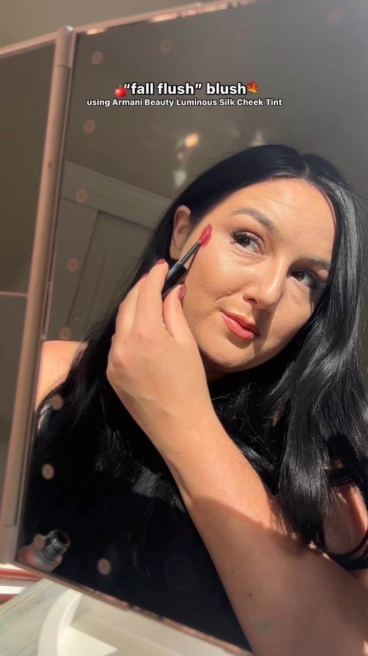 “fall flush” blush 🍂

Shades I used, in order of appearance: 

65 Intense Berry — deep plum
41 Flaming Red — true red 
62 Delicate Mauve — dusty rose
52 Ecstasy — cool baby pink (powder blush)

#LTKBeauty #LTKVideo #LTKFindsUnder50