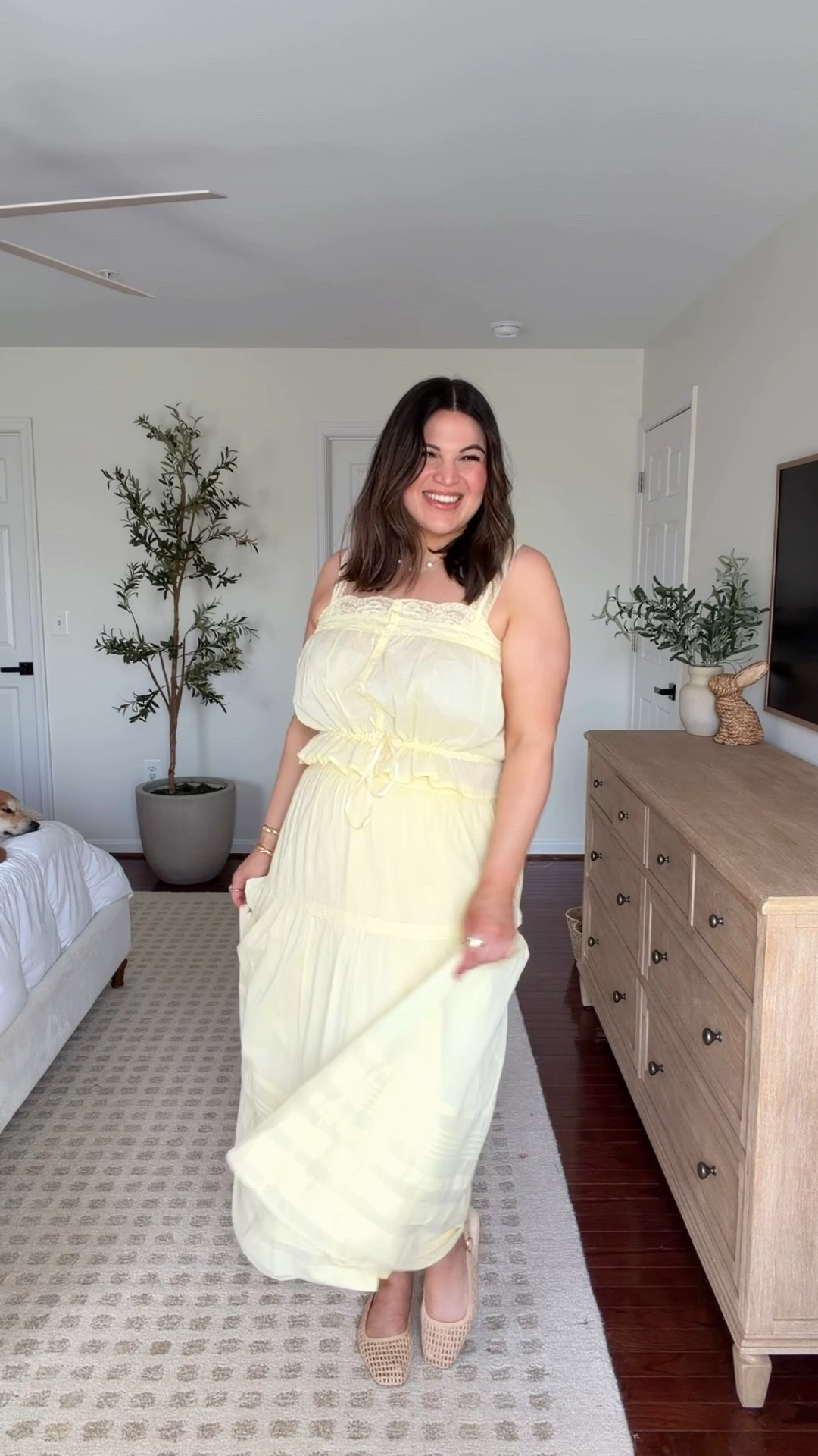 Midsize spring outfit idea! I hope you had a great weekend + Easter 🐰 I took a little time off this weekend to spend time with family! But here is what I wore on Sunday to Easter dinner 🌼

Anti chafing shorts - M/L 
Top + skirt - large @abercrombie 
Flats - 9
Perfume @Elizabeth Arden @Macys 



#LTKTall #LTKootd #LTKMidsize