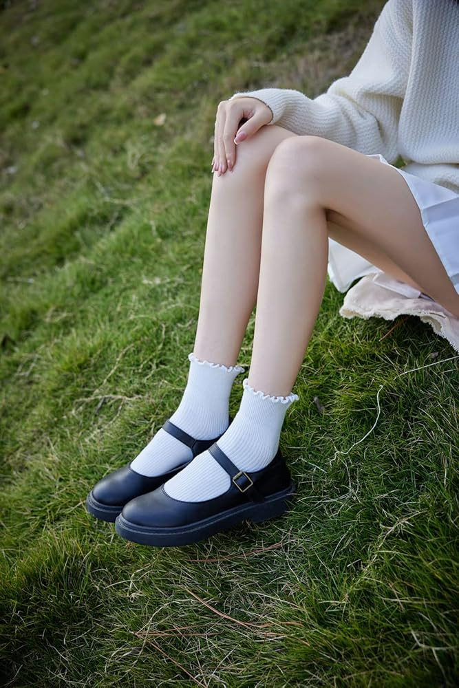 Cute Ruffle Ankle Socks for Women - Soft Cotton Knit Lettuce Low Cut Frilly Crew Socks | Amazon (US)