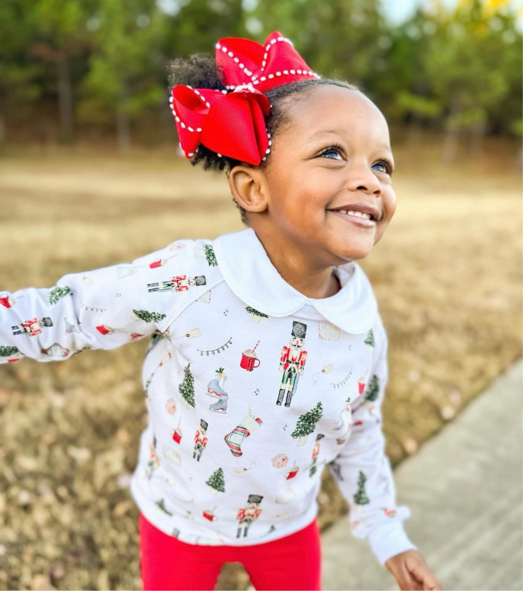 30% off at Oaks Apparel with code MERRY30 🎄❤️ Kenlyn is wearing a size 4 in this adorable crewneck sweatshirt! #oaksapparel #classicchildrensclothing #classicstyle #kidsclothes

#LTKHoliday #LTKkids #LTKsalealert