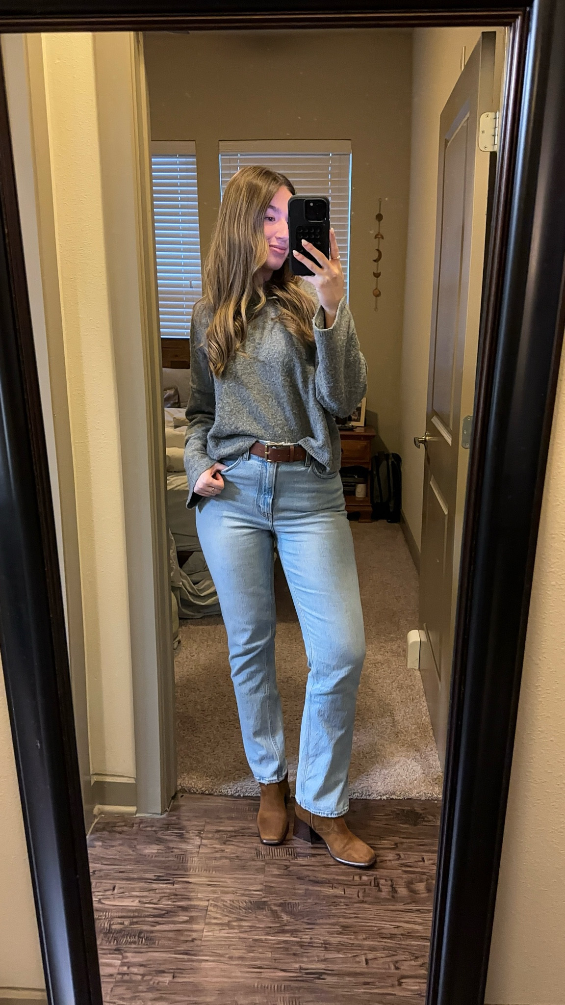 wearing size small in the sweater and size 27 in the jeans!