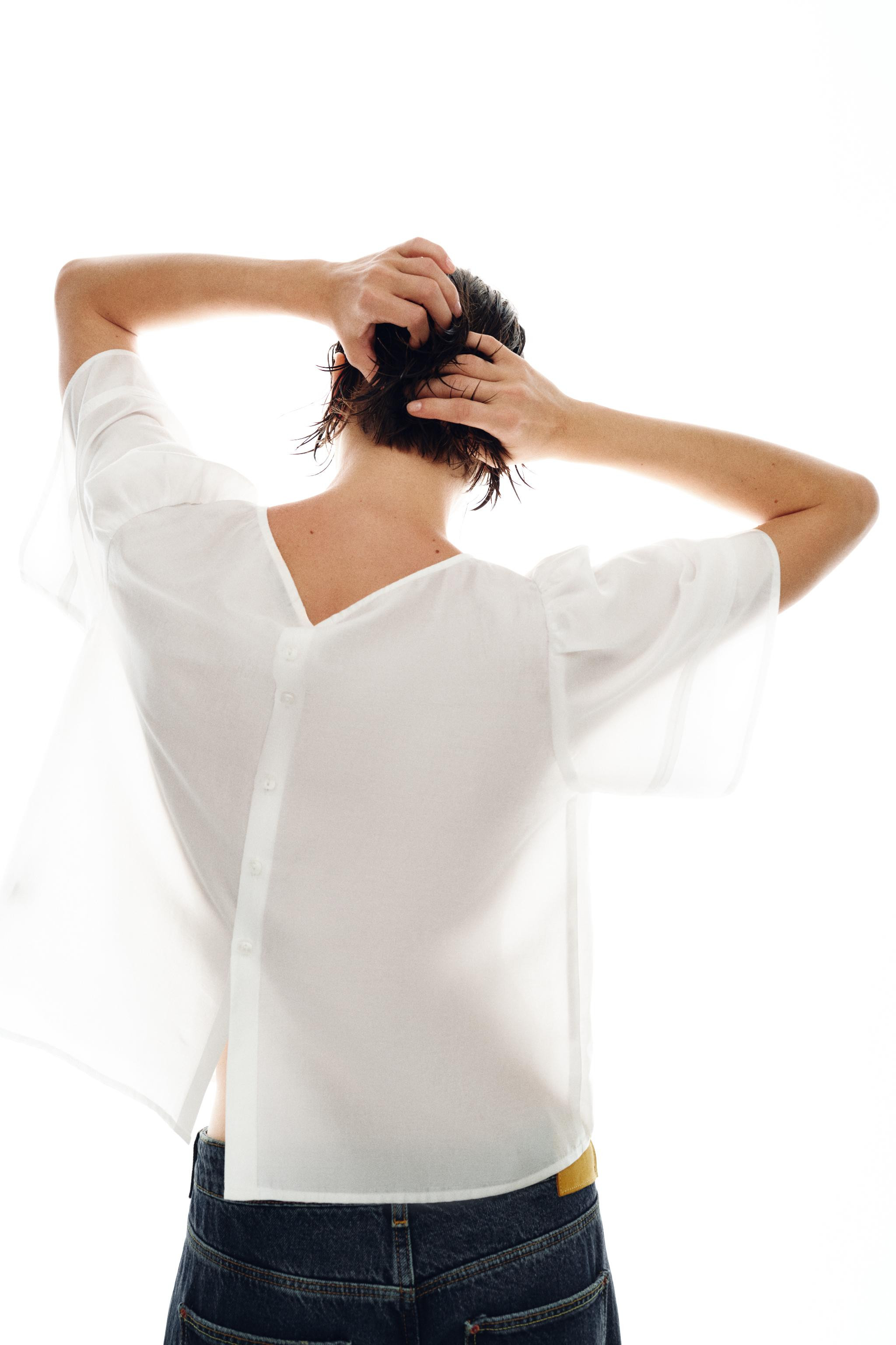 SHORT SLEEVE EMBROIDERED BLOUSE | Zara US