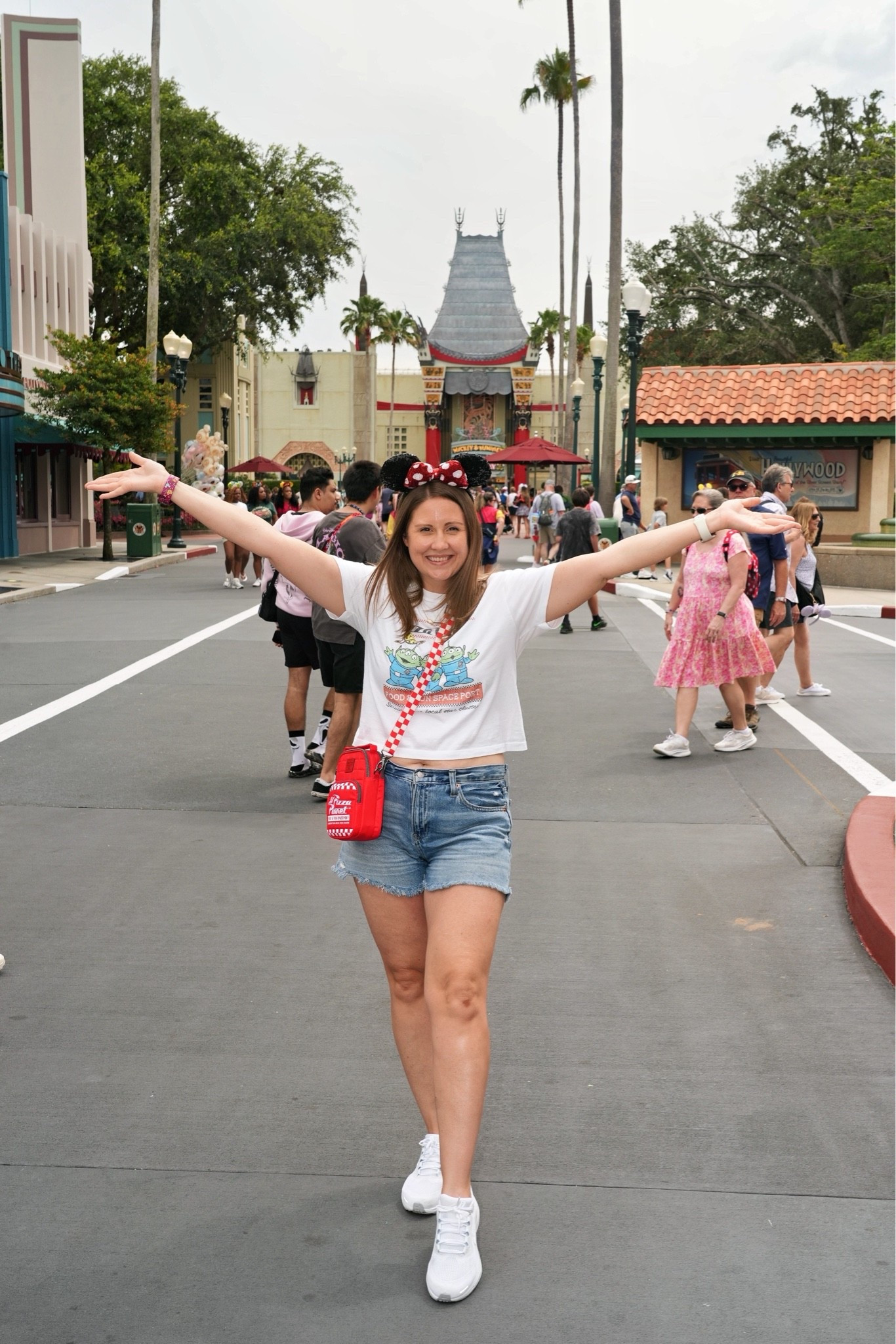 I couldn’t resist this adorable Pizza Planet-inspired tee paired with my Pizza Planet bag! 💛🚀 Such a fun combo for a day at the parks, and it kept me comfy all day long. ❤️✨

Disney outfits are just more fun when all the little details match! 🏰🍕

#DisneyStyle #DisneyOutfit #PizzaPlanet #DisneyFashion #DisneyWorldStyle #DisneyOOTD #ThemeParkStyle #DisneyFit #LTKTravel #LTKFamily #DisneyMom

#LTKTravel #LTKMidsize