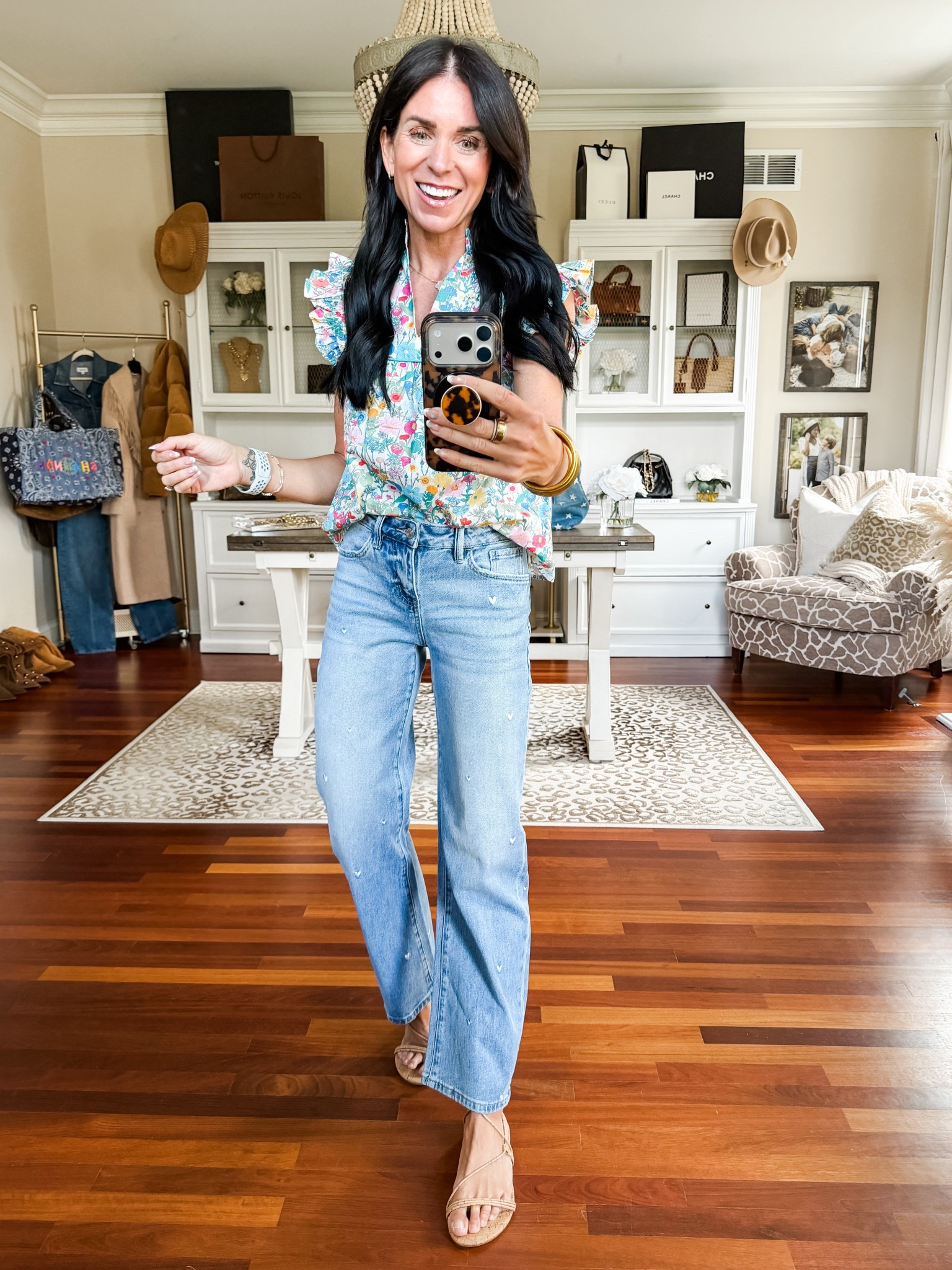 The cutest floral top and jeans for spring!
Small top
24 denim
@shopavara 

#LTKOver40 #LTKootd #LTKSeasonal