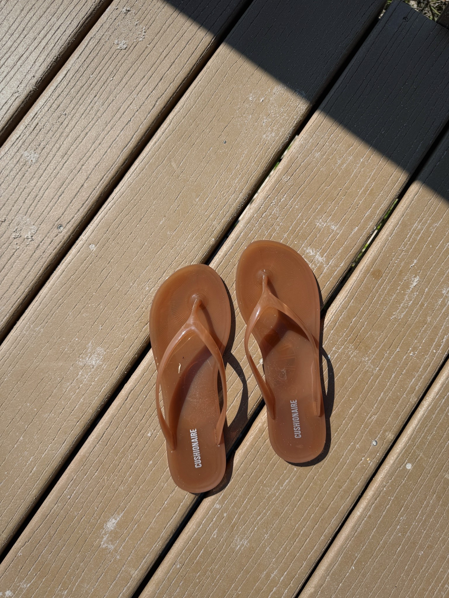 Best jelly flip flops for the beach 🩴 🏝️ 

#LTKSeasonal #LTKTravel #LTKSwim