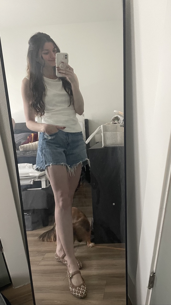 Cute enough for a coffee run, comfortable enough for chasing a crawling baby 🤍

#momoutfitinspo #ootd #summerstyle #whatiwore