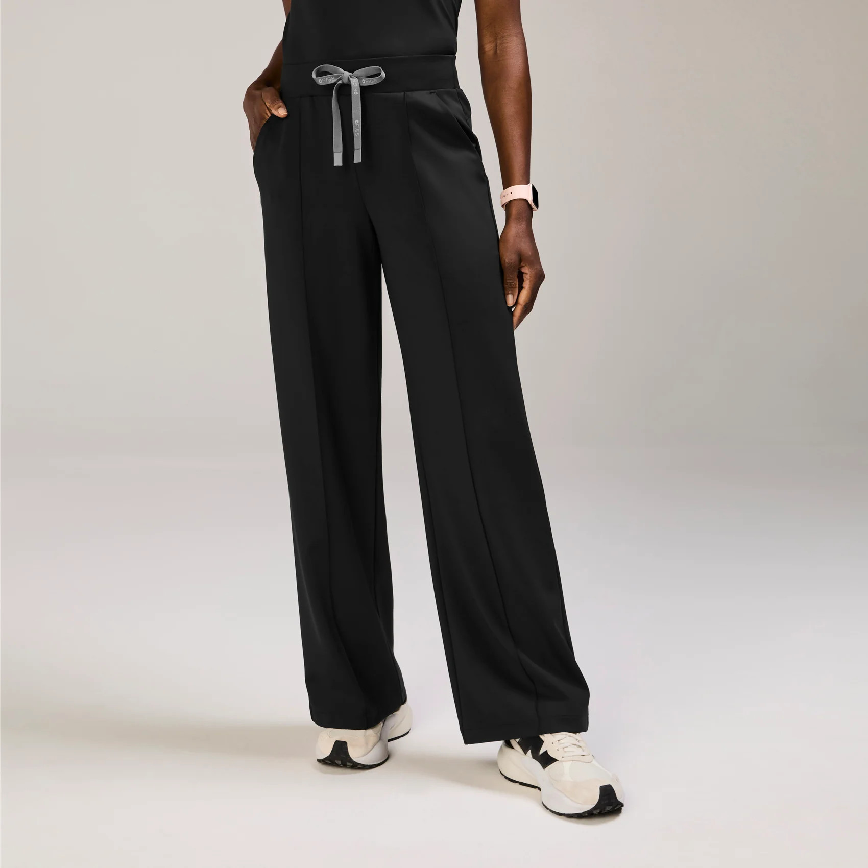 High Waisted Salina FORMx  Wide Leg Scrub Pants™ | FIGS
