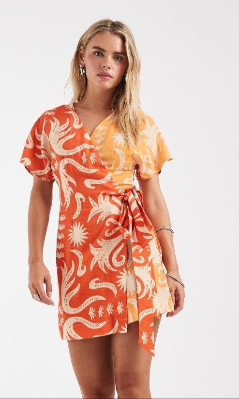 Vestido corto naranja bajitas.Petite orange wrap mini dress for short women

#LTKPetite #LTKMidsize