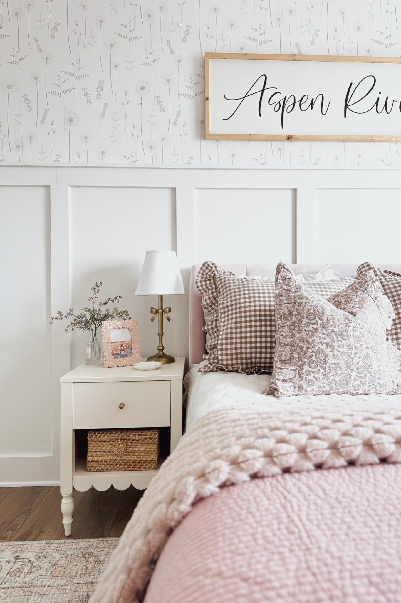 Aspens little bow table lamp is perfect for any little girls room!

#LTKKids #LTKHome #LTKSeasonal