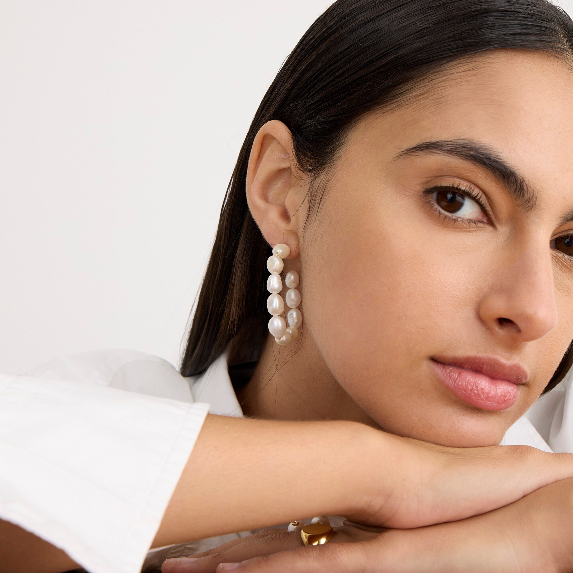 Freshwater pearl oval hoop earrings | J. Crew US