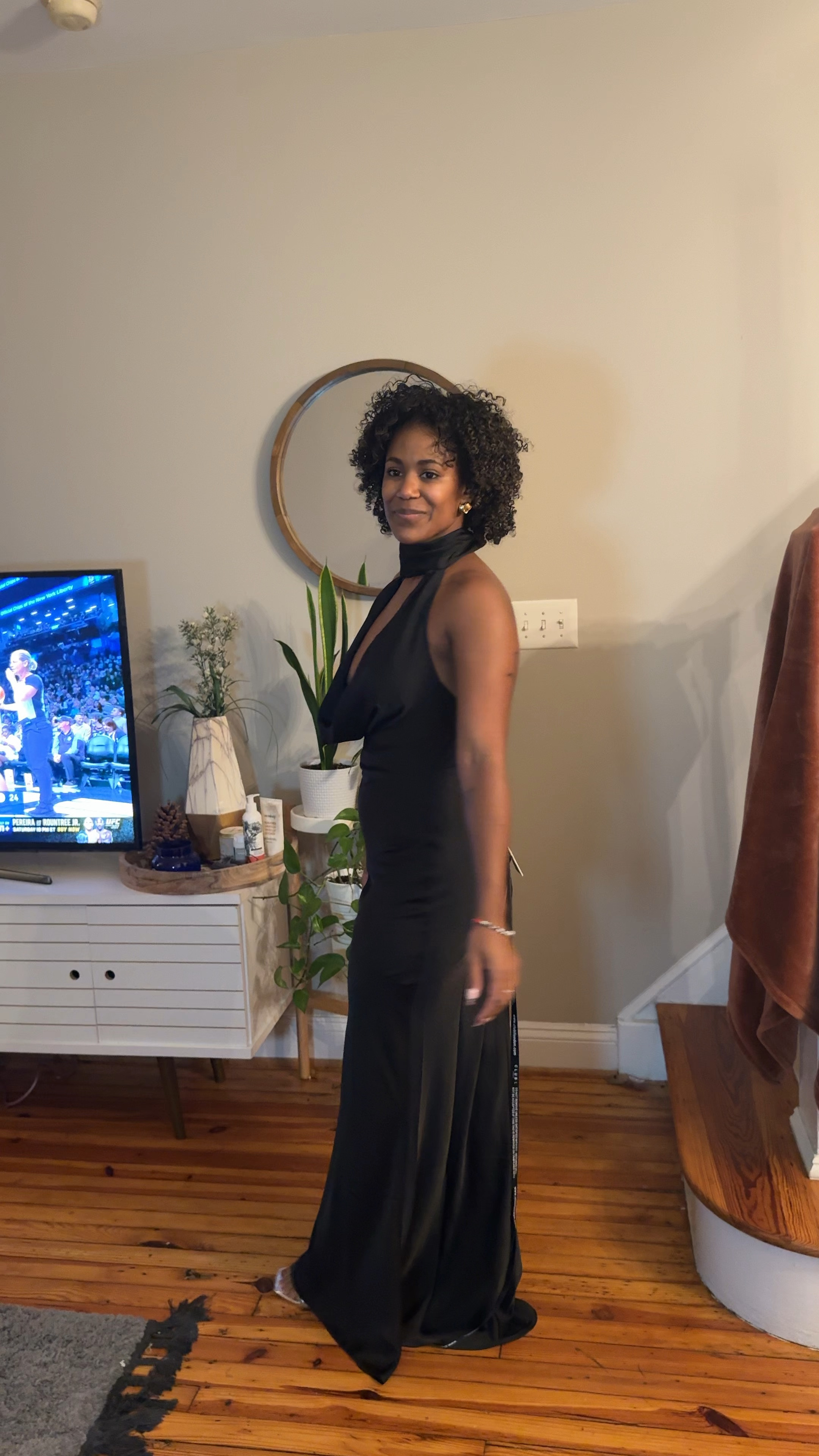 Love love love this dress! Perfect for a cocktail party! 

#LTKParties
