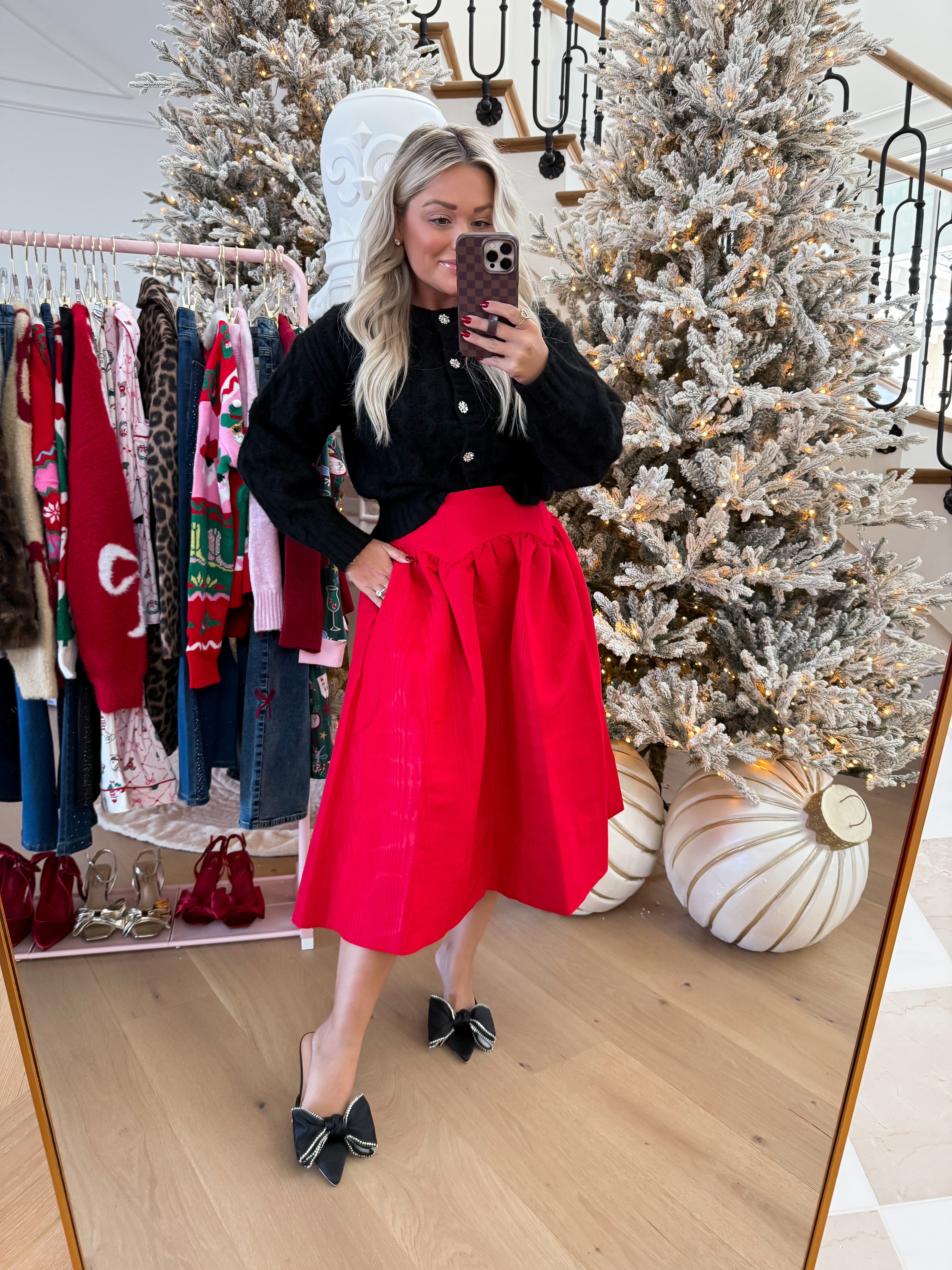 Walmart festive holiday outfit 

#LTKHoliday #LTKGiftGuide #LTKCyberWeek