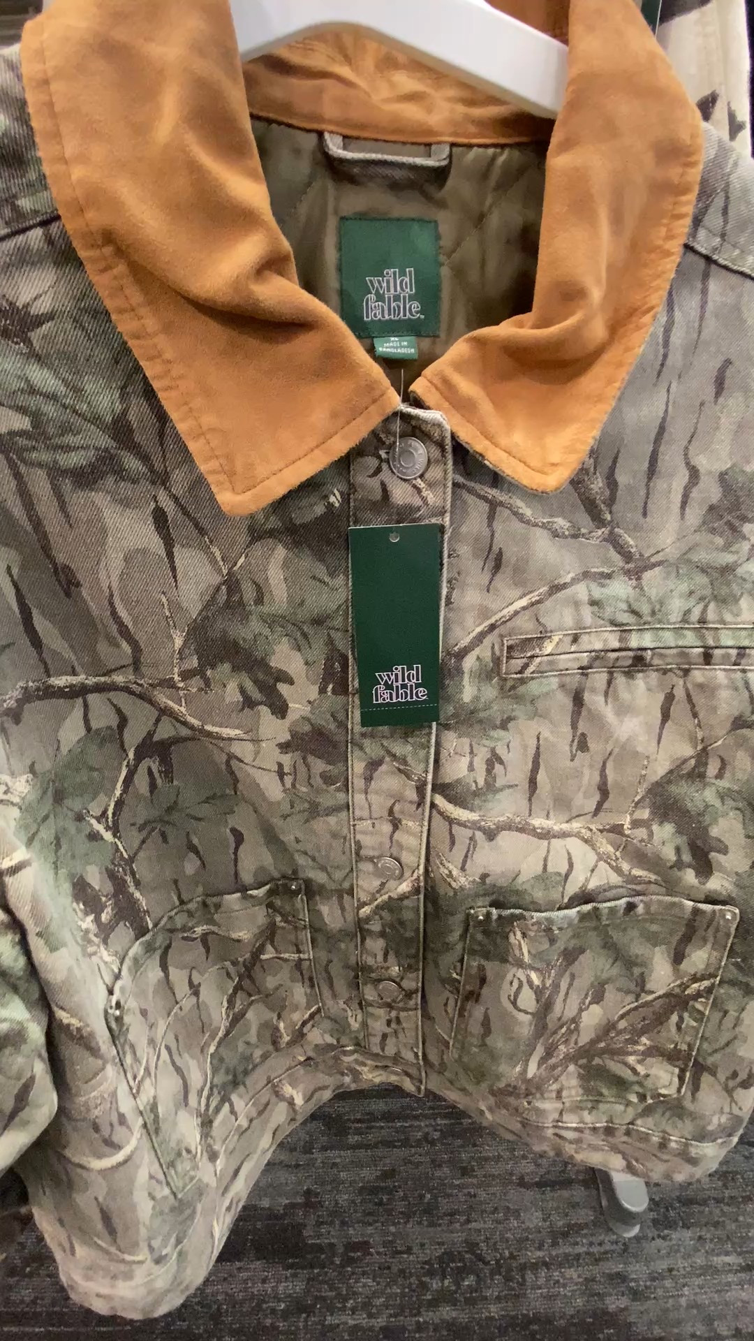 Barn coat meets camo 😍 excuse me. Perfection !!!! It’s a need. Not a want. This is the perfect fall jacket. Super trendy! And timeless in my opinion  

#LTKGiftGuide #LTKHoliday #LTKSeasonal