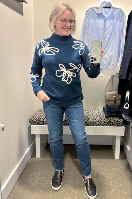 I'm loving this fun elevated sweatshirt from Chico's. It’s a blend of fibers that’s just kissed with 2% cashmere, but that seems to make it very soft. They’re a super soft cotton/polyester blend which feel very stretchy. They come in regular with a 29″ inseam and tall with a 31″ inseam. 

#chicos #chicosfashion #winterfashion #winteroutfit #fashion #fashionover50 #fashion0ver60 #elevatedsweatshirt

#LTKSeasonal #LTKover40 #LTKstyletip