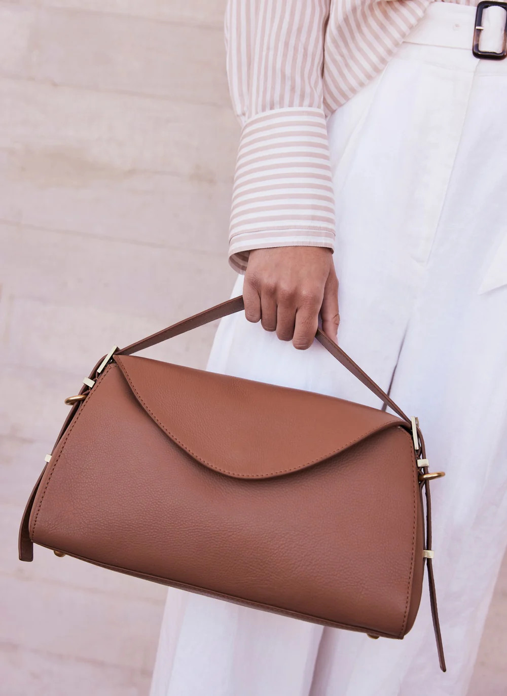 Cream Leather Shoulder Bag | Mint Velvet