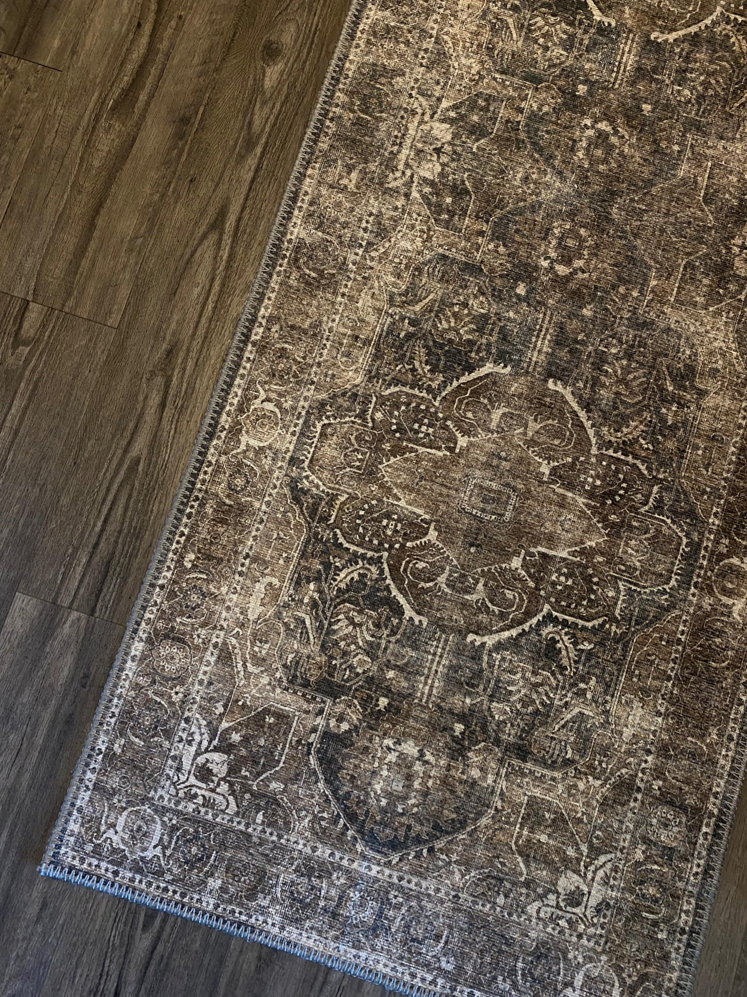 The prettiest amazing runner rug

Amazon home finds entryway runner rug washable

#LTKHome