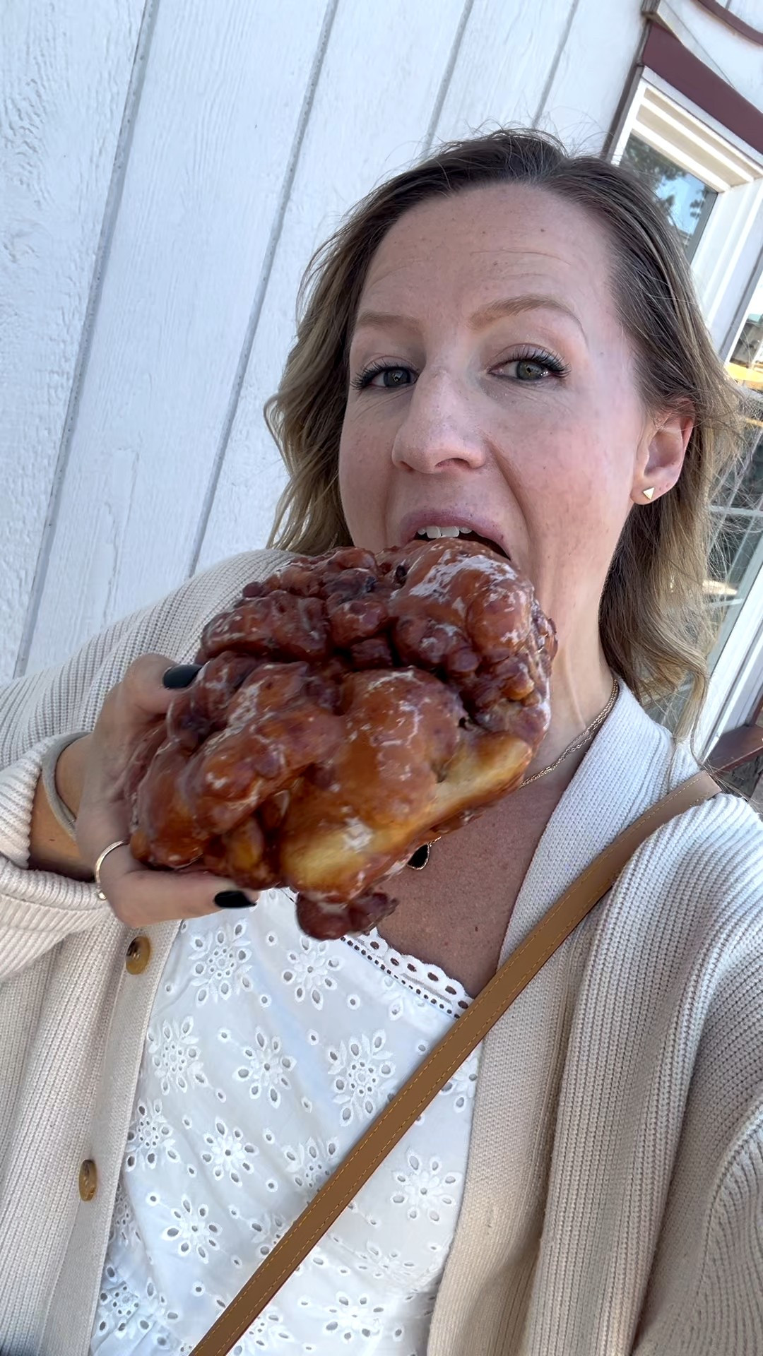 This cardigan from Quince is amazing quality and a must have for Fall! 

#LTKOver40 #LTKWorkwear #LTKFindsUnder100