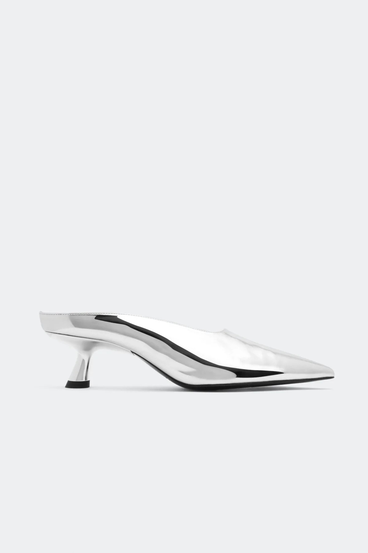 Chrome
           Pointed Gala Mule In Silver | Simon Miller
