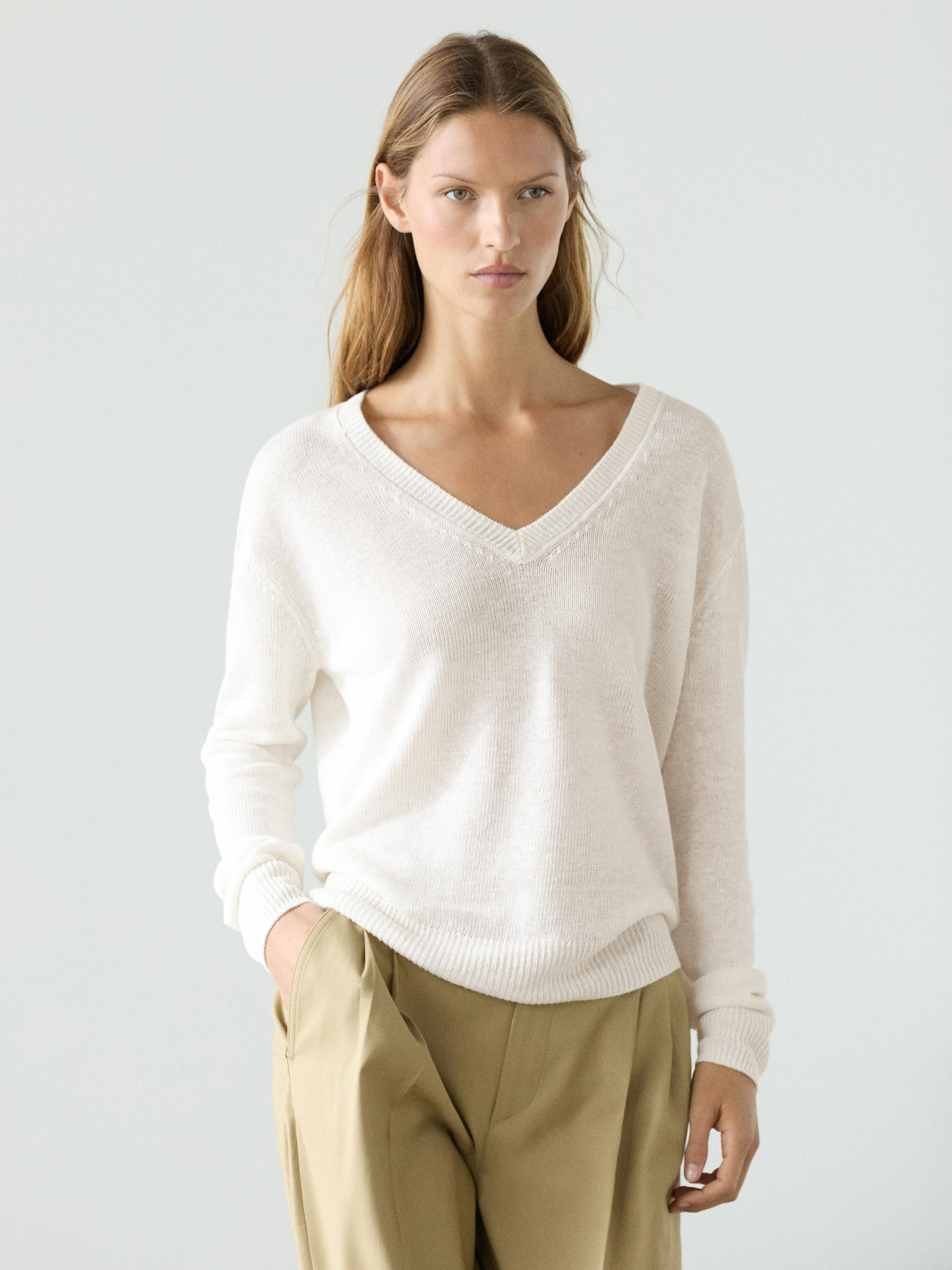 Strickpullover aus 100 % Leinen mit V-Ausschnitt | Massimo Dutti DE